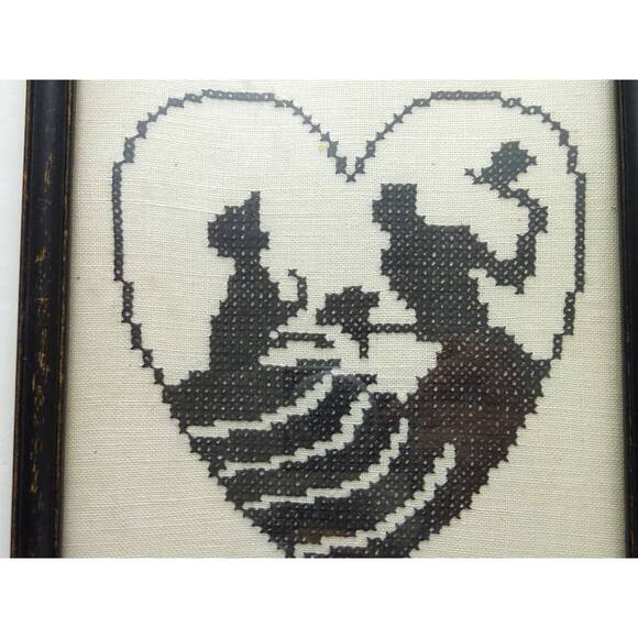 Vintage Silhouette Cross Stitch Courting Couple Framed Glass Western Gothic - Picture 4 of 5
